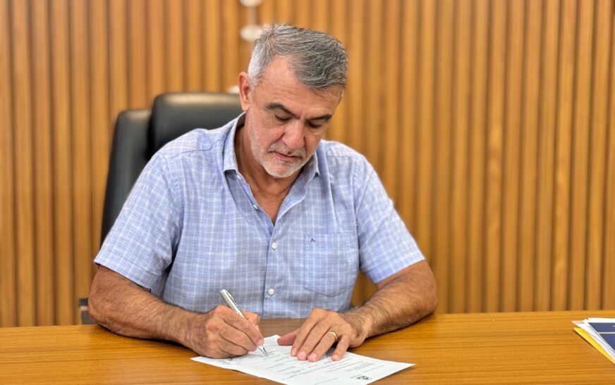 Amélio Cayres destina mais de R$ 1 milhão para obras em espaços públicos e reforço na saúde em cinco cidades